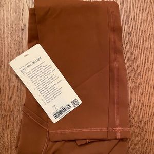 Lululemon Invigorate High-Rise 25" ancient copper